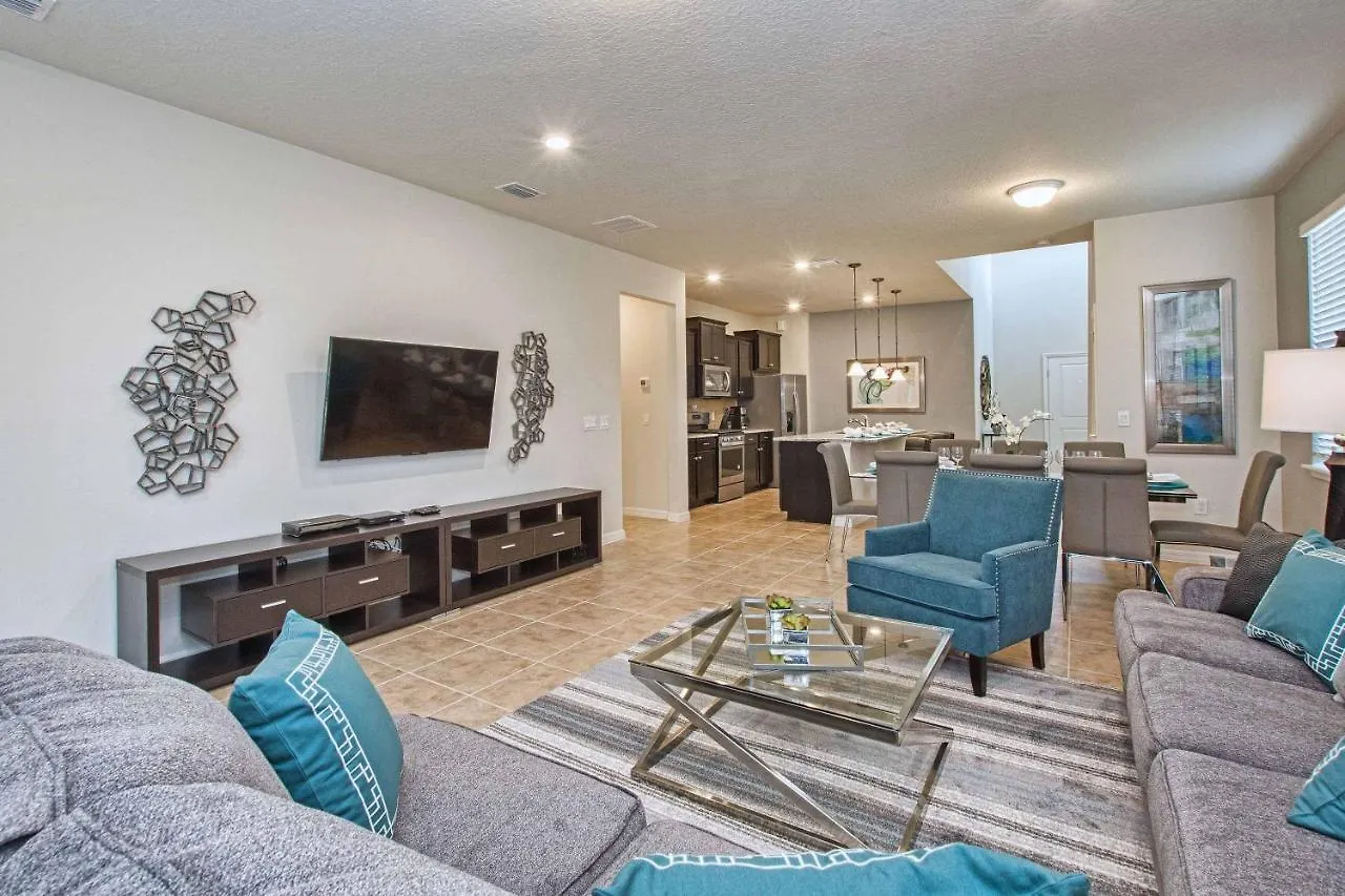 Solterra - 6 Bedrooms House W-Pool-7043Sr Davenport 0*,  United States