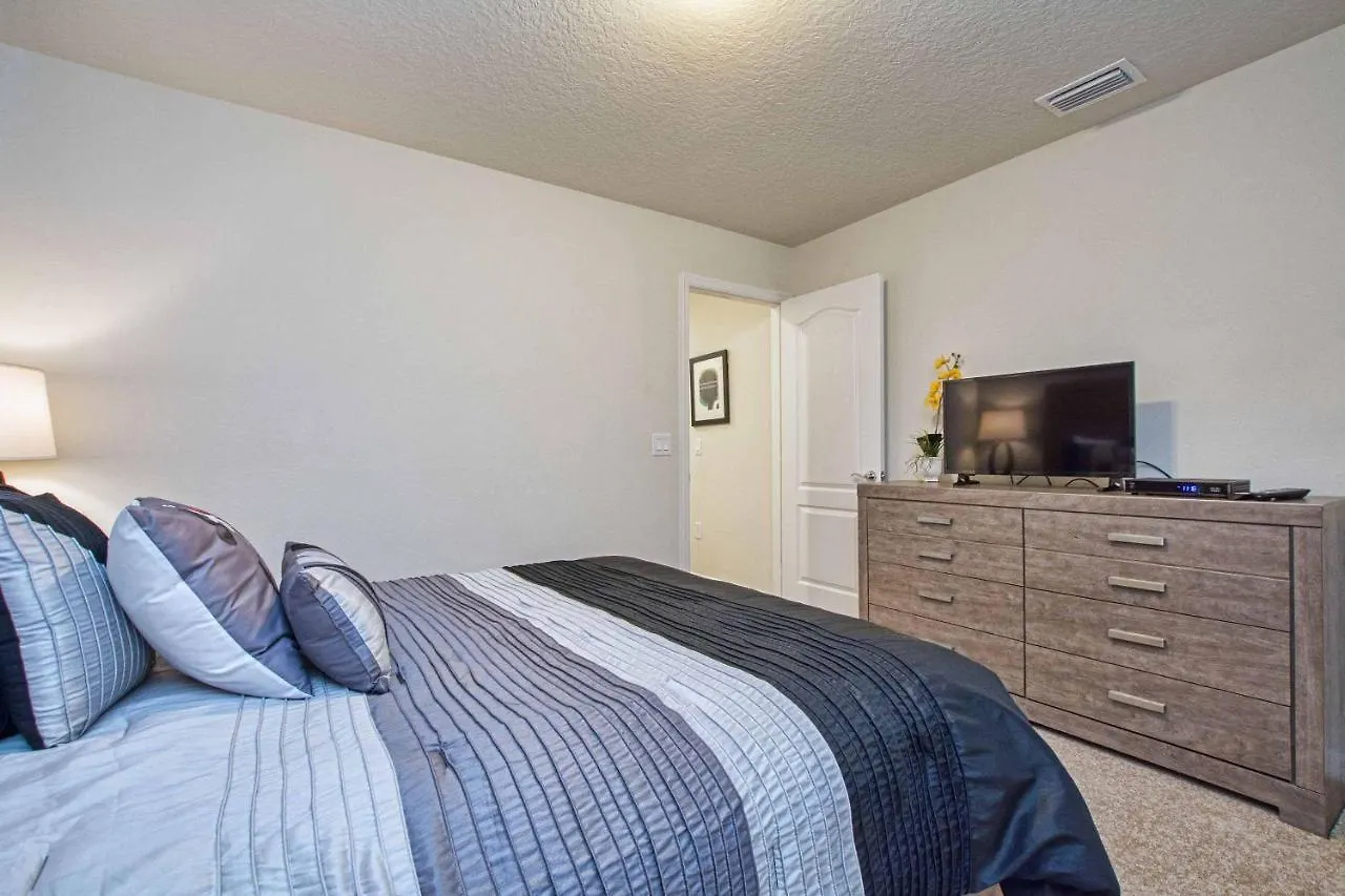 Holiday home Solterra - 6 Bedrooms House W-Pool-7043Sr Davenport United States