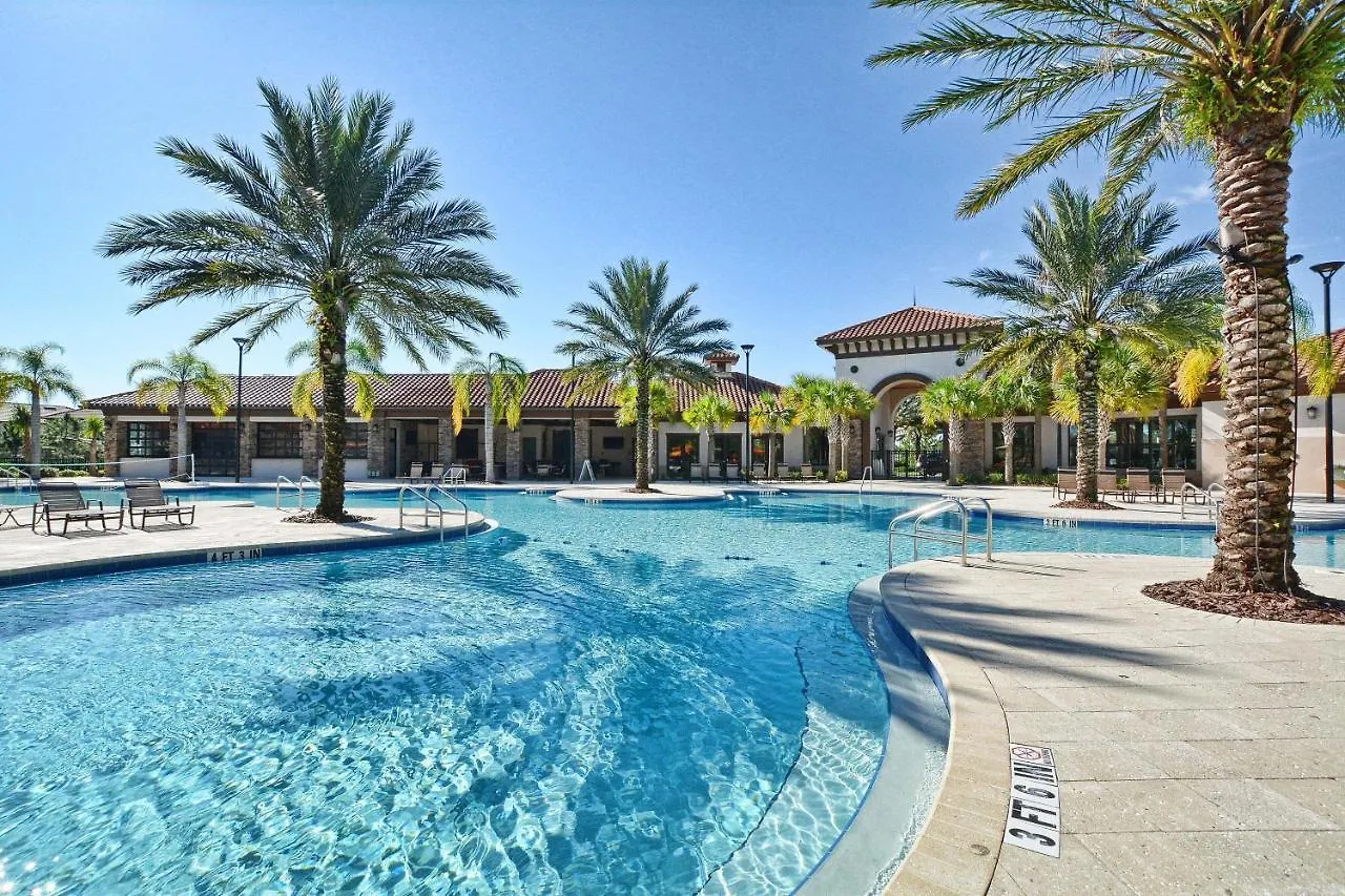 Solterra - 6 Bedrooms House W-Pool-7043Sr Davenport 0*,