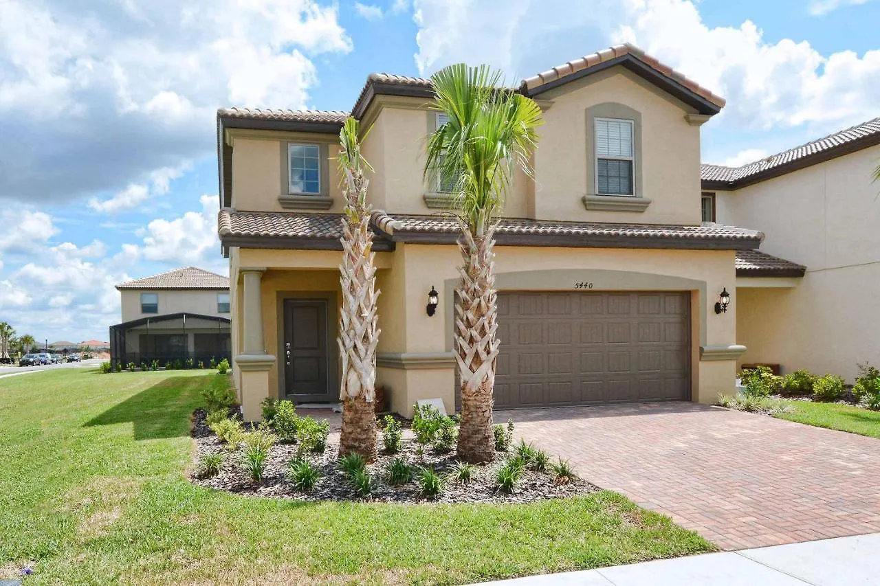 Solterra - 6 Bedrooms House W-Pool-7043Sr Davenport 0*,  United States
